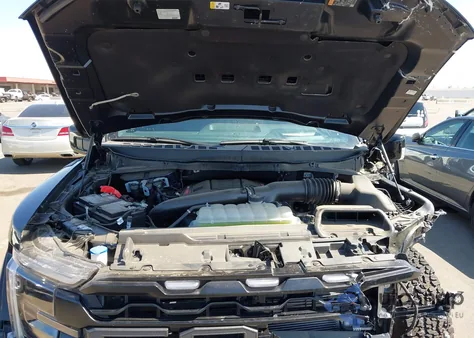 2025 Ford F-150 Raptor из США, поврежденный, VIN 1FTFW1RG5SFA04575